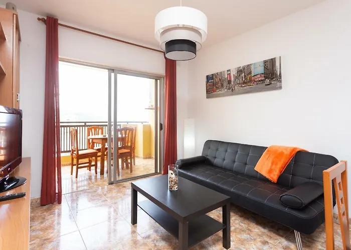 Cristianos Edificio Verodal *