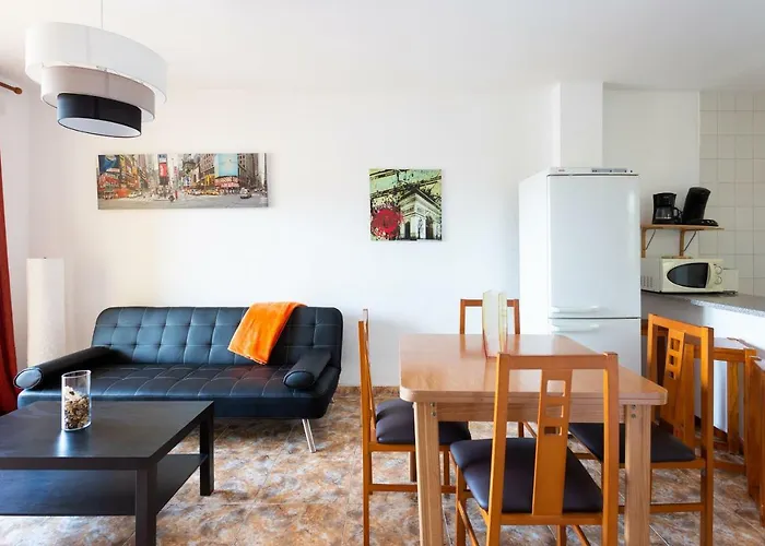 Cristianos Edificio Verodal לוס כריסטיאנוס